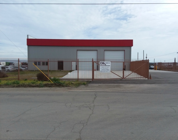 Steel building